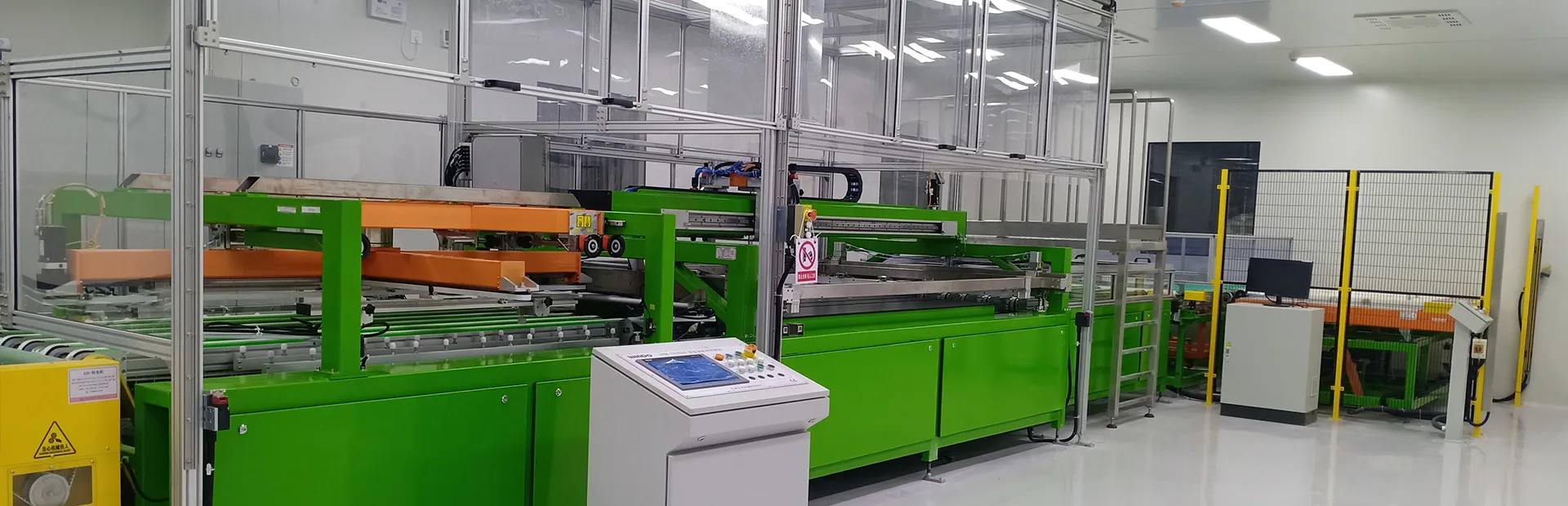 Machines de sérigraphie pour garantir un repérage net, une répartition uniforme de l’encre et tout ce dont vous avez besoin pour l’impression sur verre